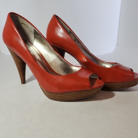 Style & Co Women's Celine Red Peep Toe Block Heel Man Made Upper Pumps Size 5.5 - Picture 4 of 6